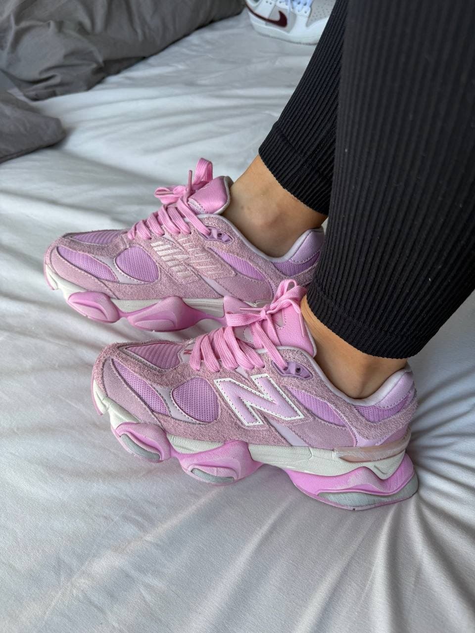 New balance pinky