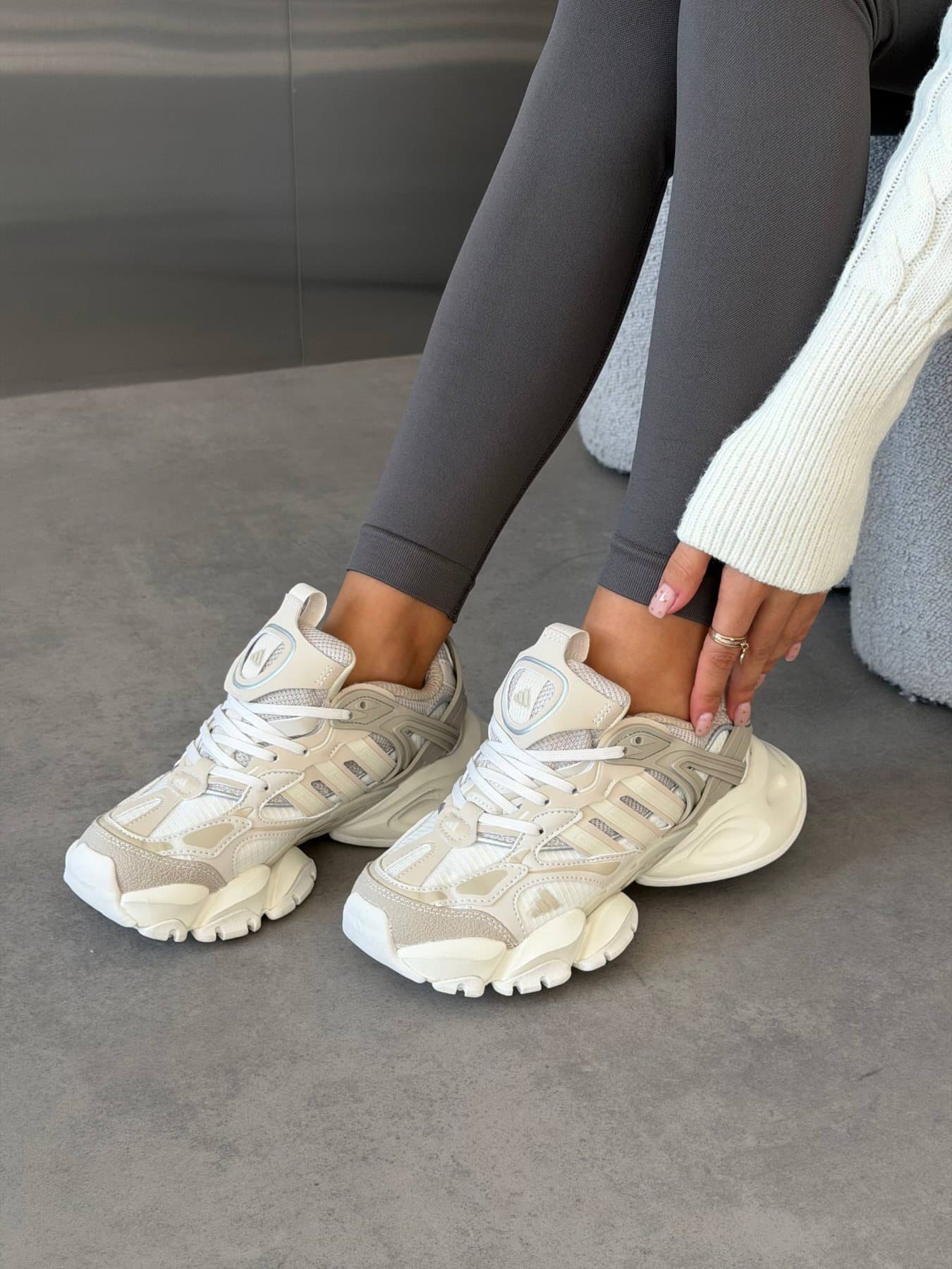 Adidas Vento XLG Deluxe Beige